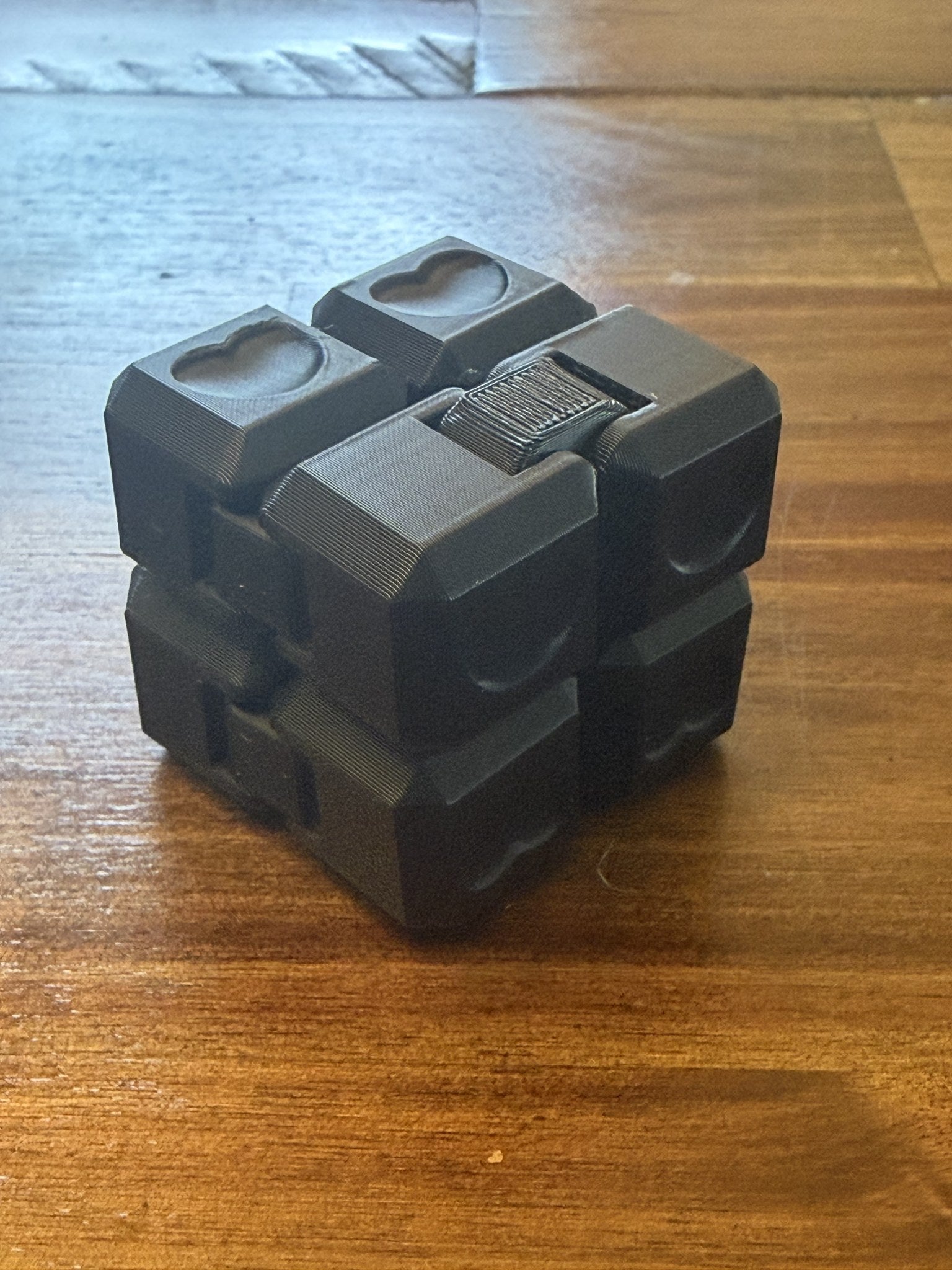 Black Infinity Cube with Heart texture
