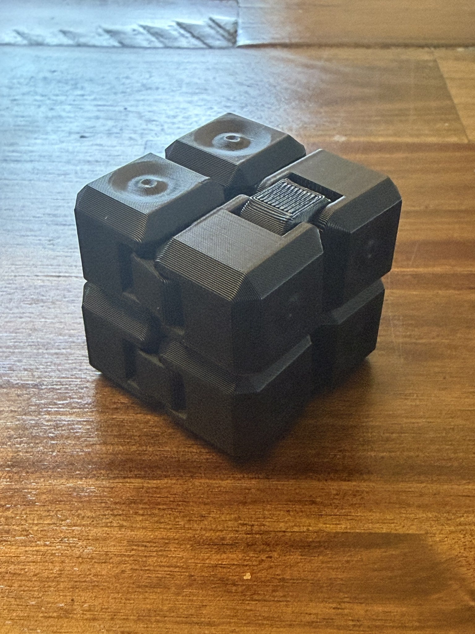Black Infinity Cube with Ripple texture