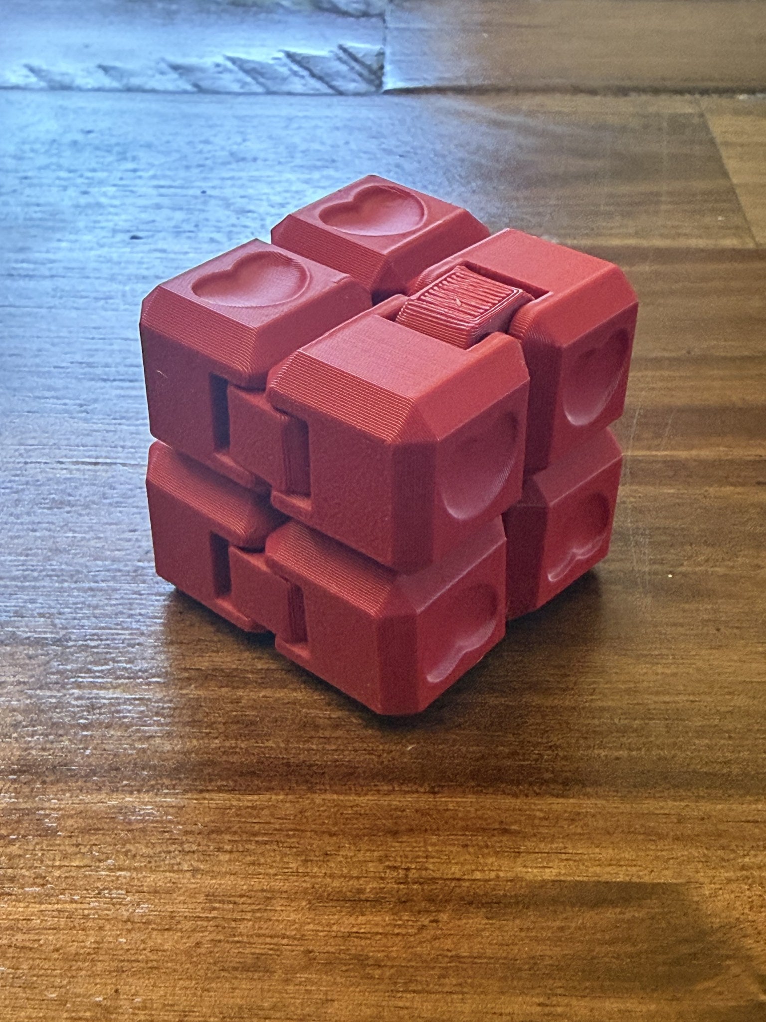 Red Infinity Cube with Heart texture